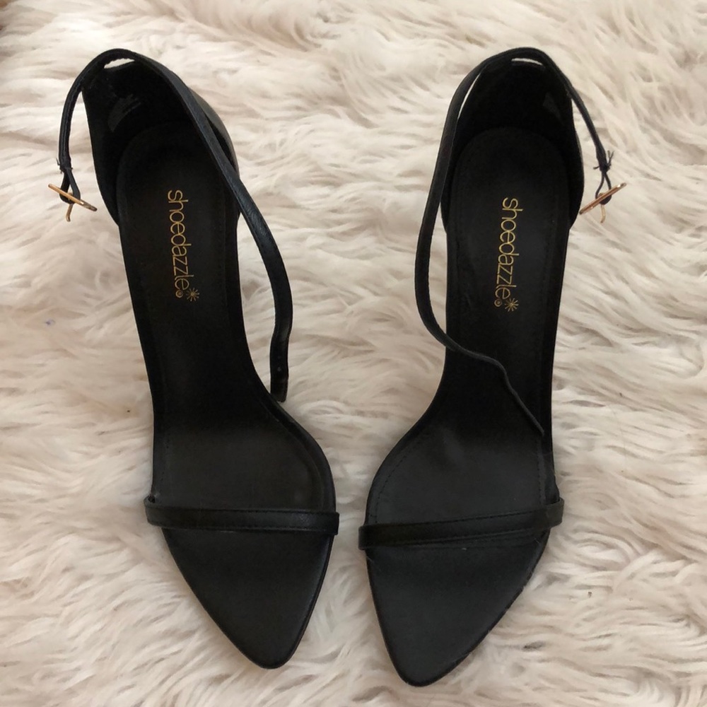 Gorgeous Strappy high heels / pumps